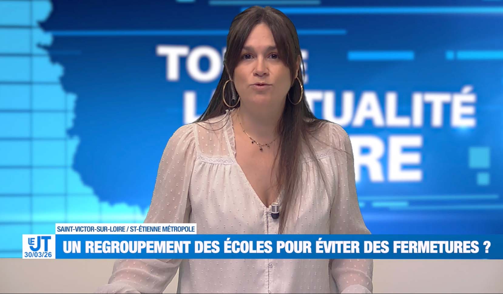 JT tl7 Le Journal Télévisé Le rendez‑vous quotidien de l’info locale dans la Loire. Plateau du Journal Télévisé TL7 avec journalistes et décor studio